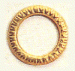 Ornamento de latón con forma circular
