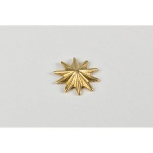 Ornamento de latón 9 mm de punta a punta