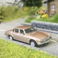 Jaguar XJ Series dorado 1/87