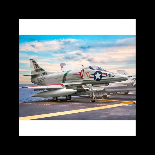 AVIÓN A-4 E/F/G SKYHAWK 1:48