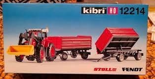 Tractor con dos remolques volquete