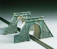 Entrada de túnel para vía única 