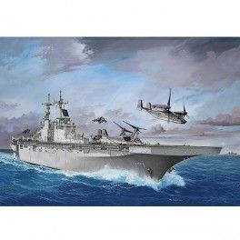 Barco US Navy Assault Carrier WASP Class escala 1:700