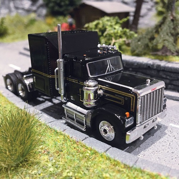 GMC General negro